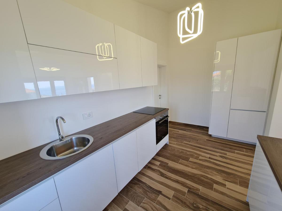 Luxury Penthouse With Panoramic View Apartment Ulcinj Ngoại thất bức ảnh